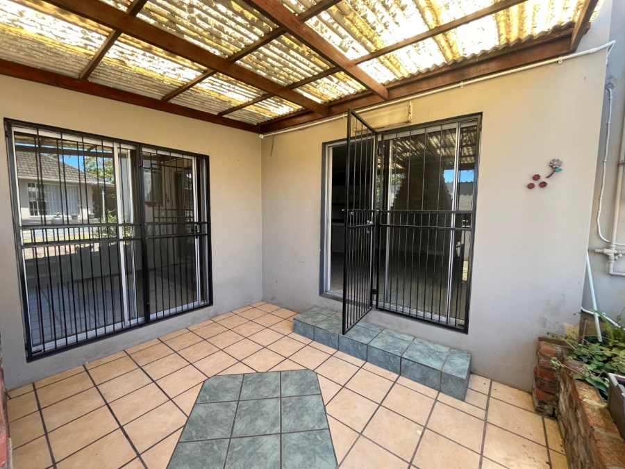 3 Bedroom Property for Sale in Greenfields Eastern Cape